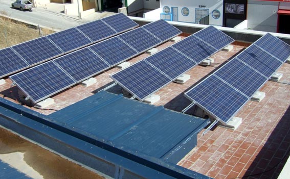 SOLAR PANELS BENEFITS TO THE ENVIRONMENT 