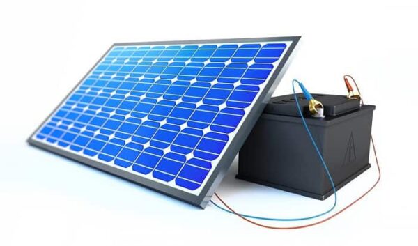 ¿Cuánto tiempo para cargar una batería de 12 V con un panel solar de 100 vatios?